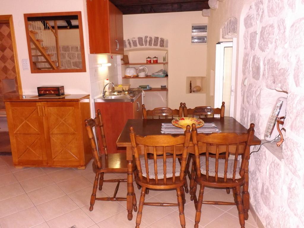 Gudelj Apartments Perast Room photo